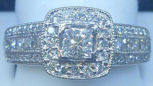 **PRESTIGIOUS [R47254]** HIGH QUALITY [1.050ct] DIAMOND RING [4.443g] WHITE GOLD - BUY SAFE