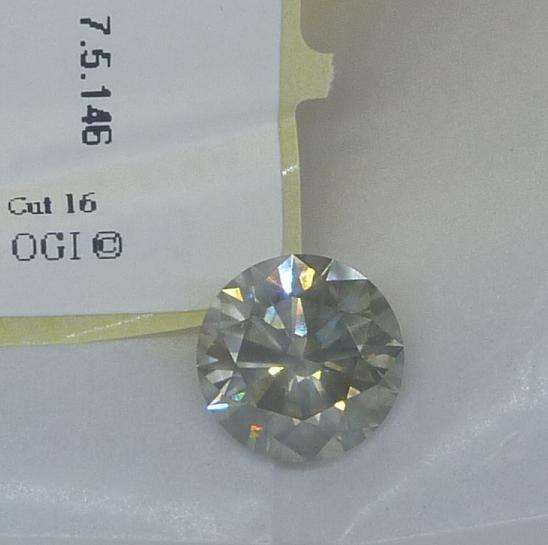 **CERTIFIED** WOW!! MASSIVE [2.696ct] ROUND CUT DIAMOND @ R1 NO RESERVE - BUY SAFE
