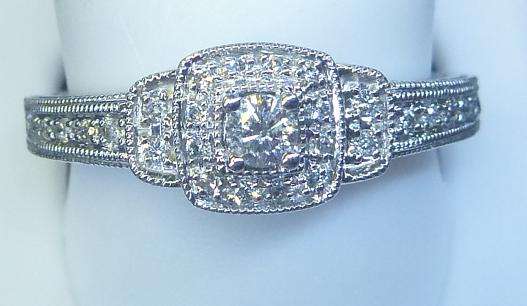 **UNBEATABLE VALUE [R26412]** HIGH QUALITY [0.400ct] DIAMOND RING [3.217g] WHITE GOLD - BUY SAFE