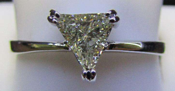 **RARE SHAPE [R24225]** TRILLIANT CUT [0.385ct] DIAMOND RING [WHITE GOLD] - BUY SAFE