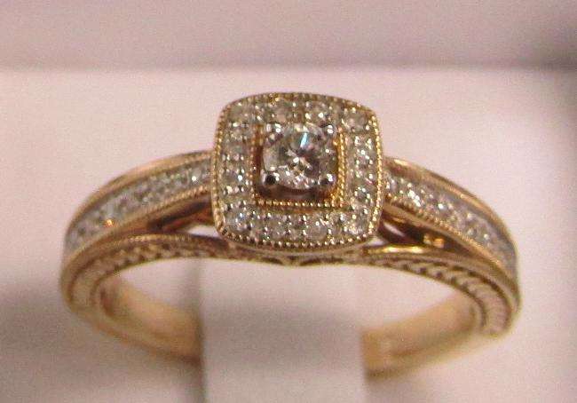 **UNBEATABLE VALUE [R26412]** HIGH QUALITY [0.400ct] DIAMOND RING [3.674g] YELLOW GOLD - BUY SAFE