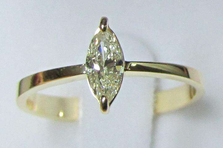 **CERTIFIED [R25985]** INCREDIBLE MARQUISE CUT DIAMOND [0.330ct] SOLITAIRE [YELLOW GOLD] - BUY SAFE