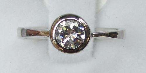 **TUBE DESIGN [R27528]** ROUND CUT [0.350ct] SOLITAIRE [SI2] DIAMOND RING [WHITE GOLD] - BUY SAFE