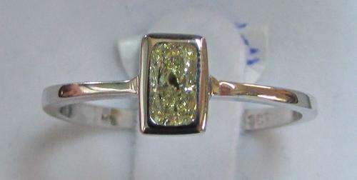 **GLAMOROUS [R27528]** RADIANT CUT [0.320ct] SOLITAIRE DIAMOND RING [WHITE GOLD] - BUY SAFE
