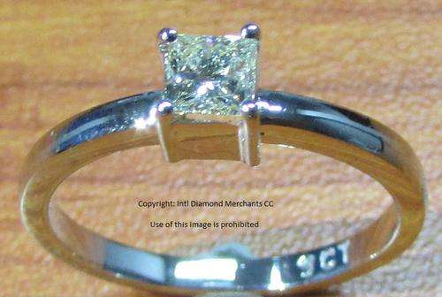 **CERTIFIED [R29856]** SPARKLING PRINCESS CUT DIAMOND [0.334ct] SOLITAIRE [WHITE GOLD] - BUY SAFE