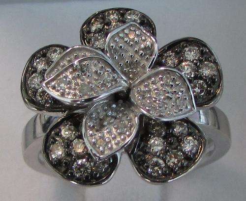 **ONCE-OFF DEAL [R36674]** FLOWER CENTRE [0.850ct] DIAMOND RING [BLACK / WHITE GOLD] - BUY SAFE
