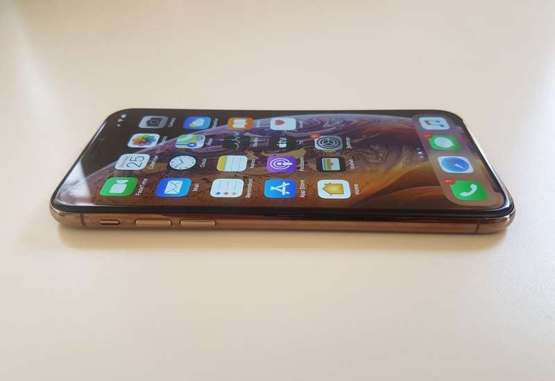 IPHONE XS - 64GB - GOLD - LOCAL STOCK