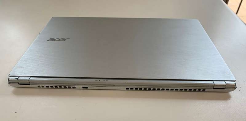 ACER ASPIRE S7 - INTEL CORE i7 - 256GB SSD - TOUCH SCREEN 11.6"