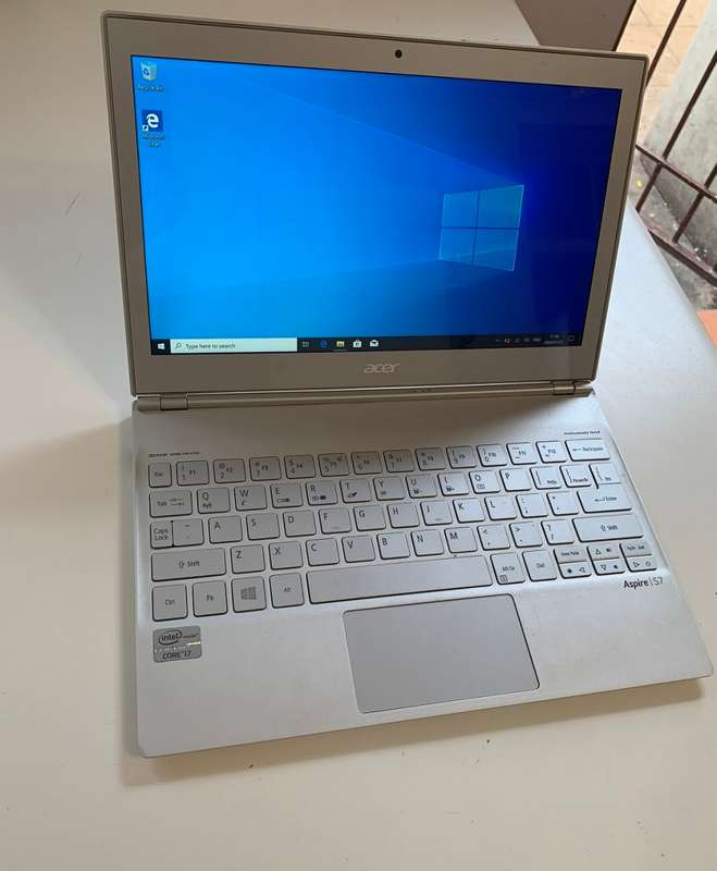 ACER ASPIRE S7 - INTEL CORE i7 - 256GB SSD - TOUCH SCREEN 11.6"