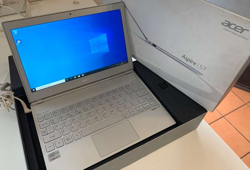ACER ASPIRE S7 - INTEL CORE i7 - 256GB SSD - TOUCH SCREEN 11.6"