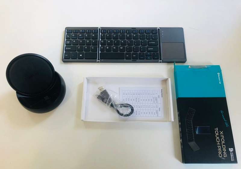 SAMSUNG DEX STATION WITH BLUETOOTH X-FOLDING KEYBOARD,