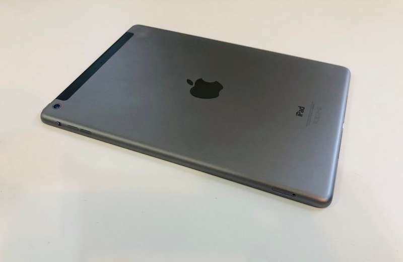 APPLE IPAD AIR 16GB - WIFI - SPACE GREY