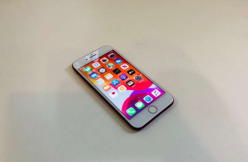 APPLE IPHONE 7 128GB - RED - LOCAL STOCK