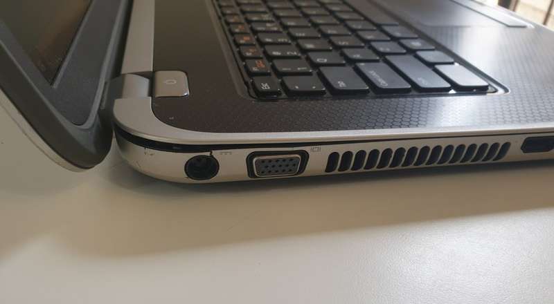 DELL INSPIRON 7520 - INTEL CORE I7 3RD GEN, 320GB HARD DRIVE