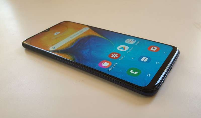 SAMSUNG GALAXY A20 - DEEP BLUE - PLEASE READ FULL DESCRIPTION
