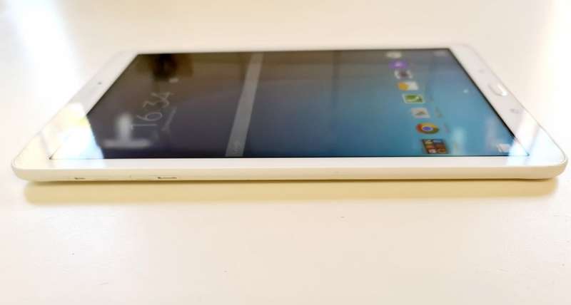 SAMSUNG GALAXY TAB E - 9.6" - WIFI & 3G - WHITE