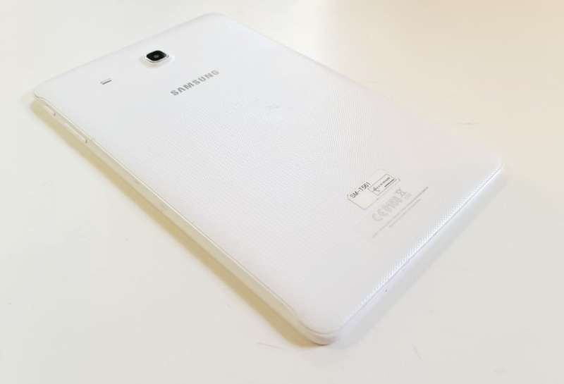 SAMSUNG GALAXY TAB E - 9.6" - WIFI & 3G - WHITE
