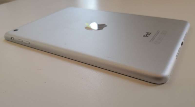 IPAD MINI 2 - RETINA DISPLAY - 32GB - WIFI