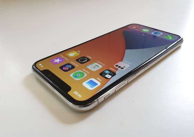 APPLE IPHONE X 64GB - SILVER- LOCAL STOCK