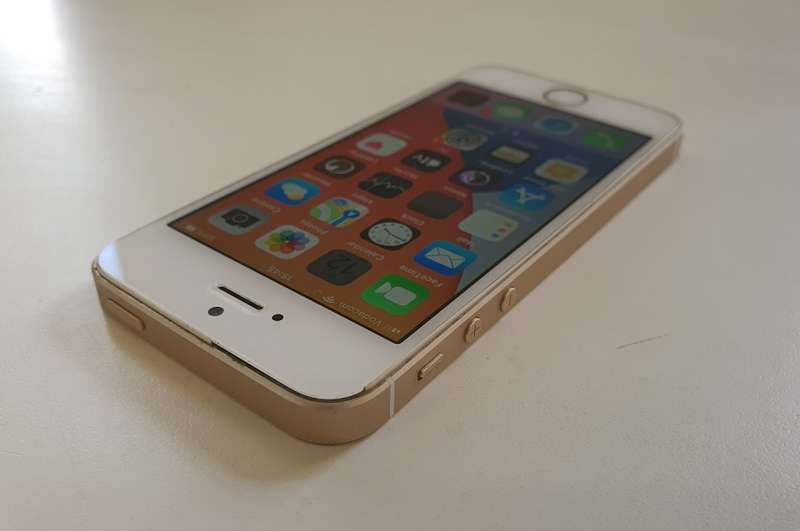 IPHONE 5 SE - 64GB - GOLD