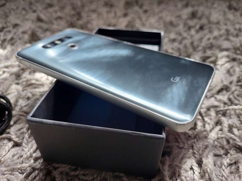 LG G6 - PLATINUM - LOCAL STOCK - 32GB