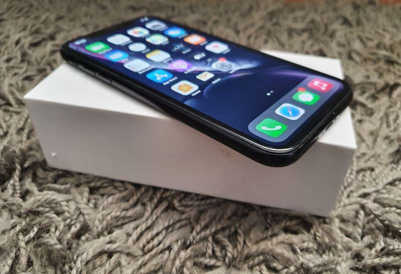 APPLE IPHONE XR - BLACK - 64GB - LOCAL STOCK