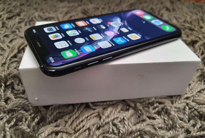 APPLE IPHONE XR - BLACK - 64GB - LOCAL STOCK