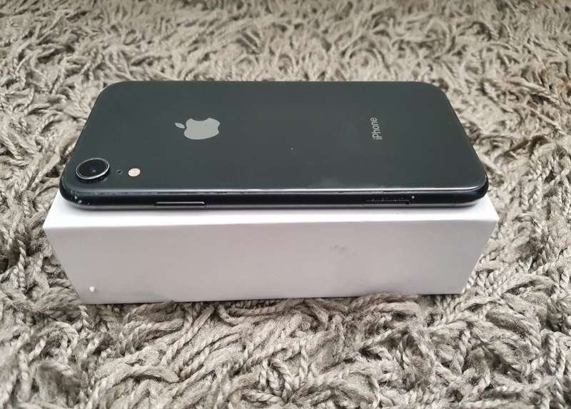 APPLE IPHONE XR - BLACK - 64GB - LOCAL STOCK