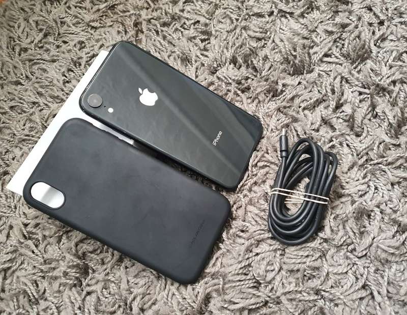 APPLE IPHONE XR - BLACK - 64GB - LOCAL STOCK