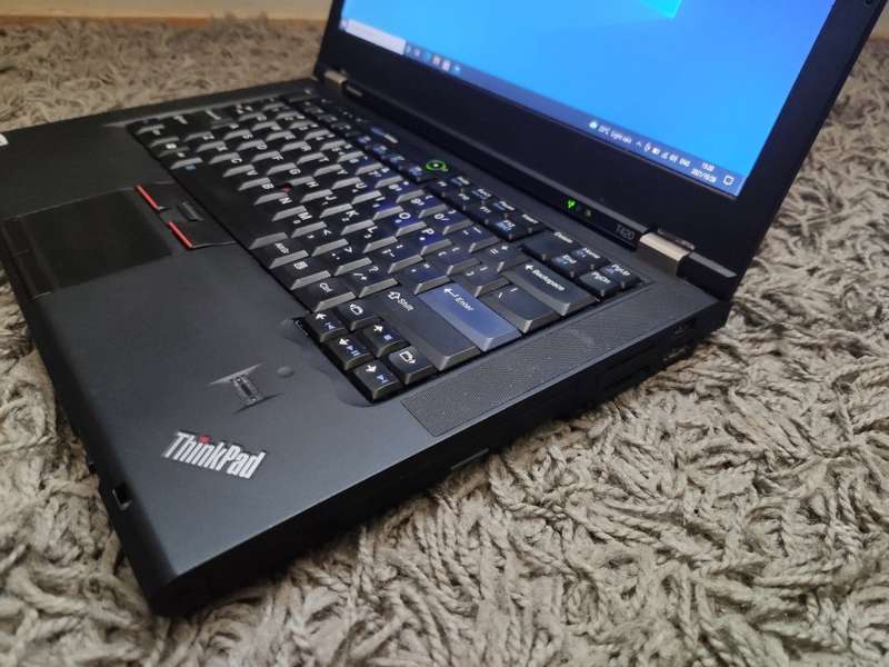 LENOVO T420 - INTEL CORE I7 - 1TB HARD DRIVE + 250gb SSD