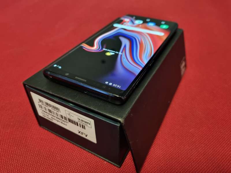 BARGAIN COMBO!!! SAMSUNG GALAXY NOTE 9 - MIDNIGHT BLACK - 128GB + SAMSUNG GALAXY ACTIVE 2 + DEX !!