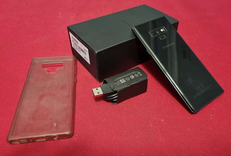 BARGAIN COMBO!!! SAMSUNG GALAXY NOTE 9 - MIDNIGHT BLACK - 128GB + SAMSUNG GALAXY ACTIVE 2 + DEX !!