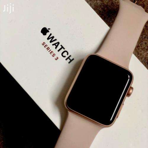 APPLE WATCH SERIES 3 - 42MM - GOLD ALUMINIUM WITH PINK SPORT BAND