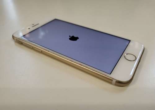 APPLE IPHONE 7 256GB - GOLD - PHONE STUCK ON APPLE LOGO SCREEN