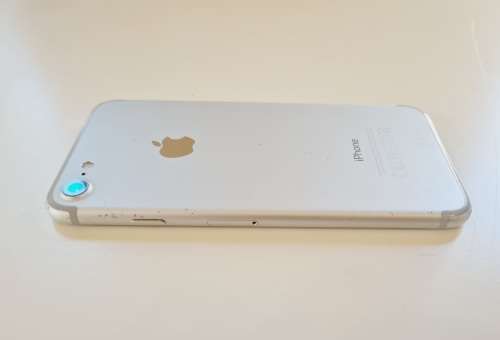 APPLE IPHONE 7 128GB - SILVER