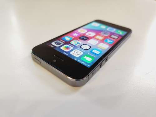 APPLE IPHONE 5S - 64GB - SPACE GREY
