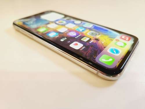 IPHONE XS - 64GB - SILVER