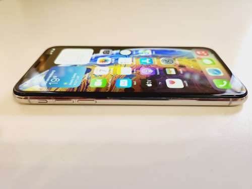 IPHONE XS - 64GB - SILVER