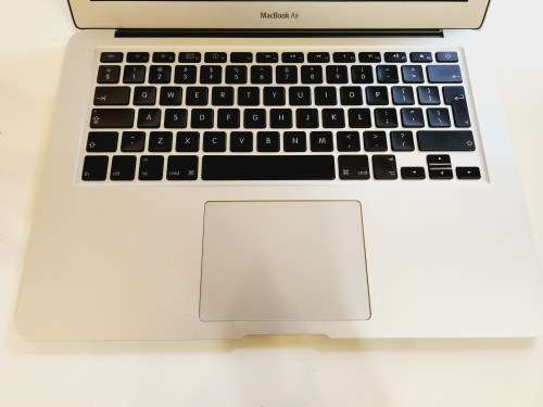 MACBOOK AIR CORE 2 DUO - 128GB SSD - LATE 2010