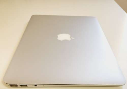 MACBOOK AIR CORE 2 DUO - 128GB SSD - LATE 2010