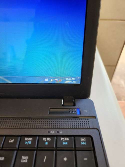 ACER TRAVELMATE 5740 - INTEL CORE I5 - 160GB HARD DRIVE