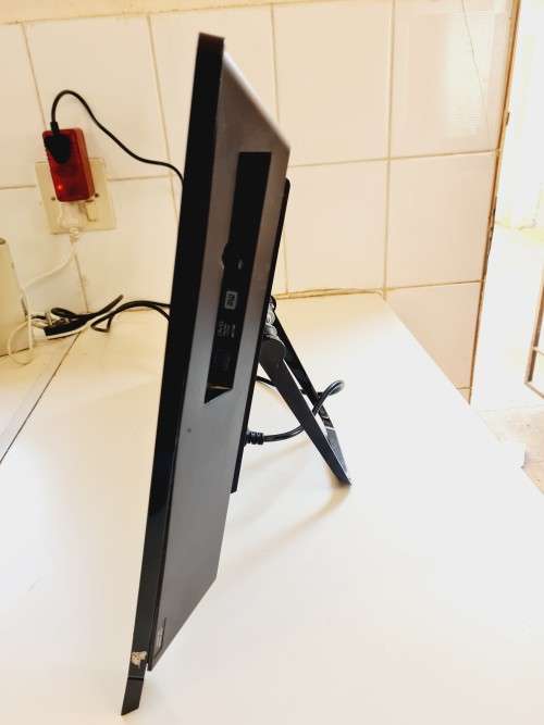 LENOVO THINKCENTRE EDGE 91Z ALL IN ONE PC - i7 - 120gb SSD