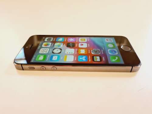 APPLE IPHONE 5S - 64GB - SPACE GREY