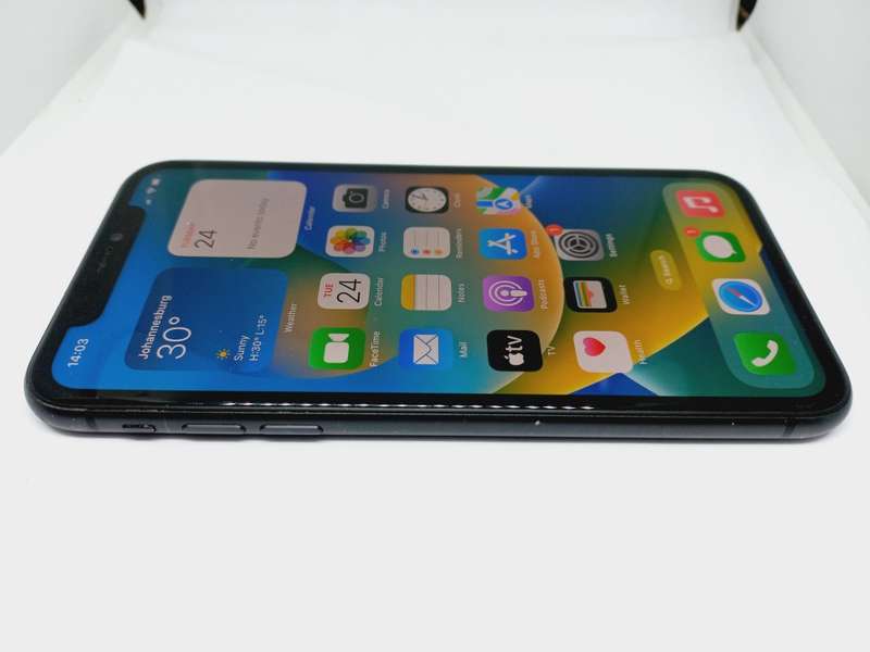 IPHONE 11 64GB - BLACK