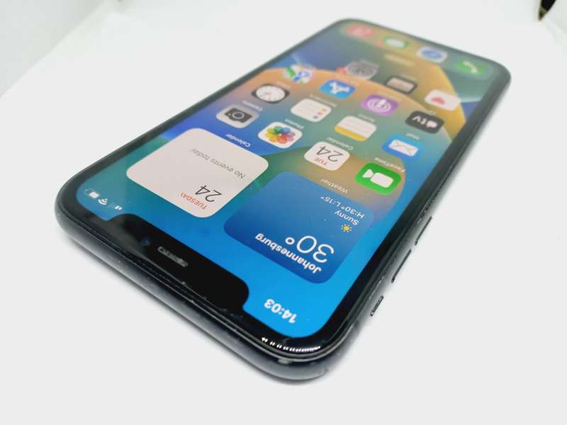 IPHONE 11 64GB - BLACK