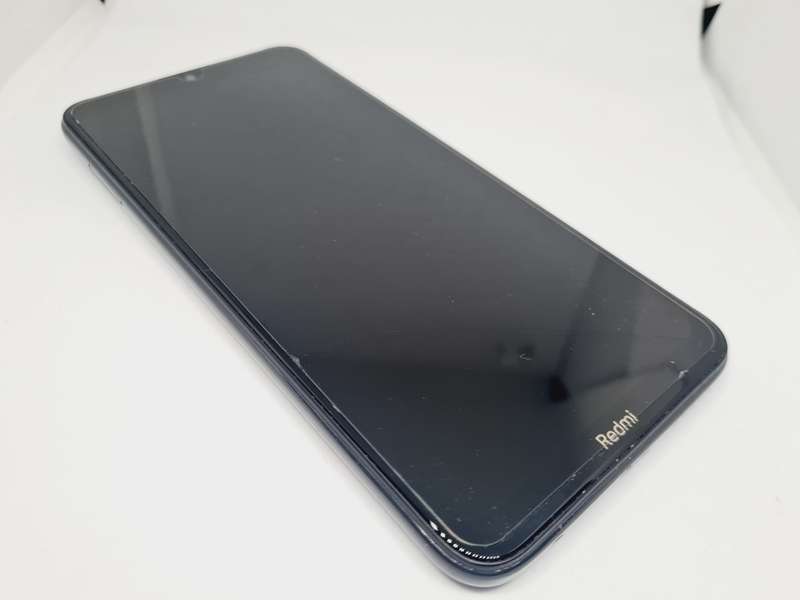 XIAOMI REDMI 8 - DUAL SIM - 64GB - PLEASE READ, SELLING FOR PARTS