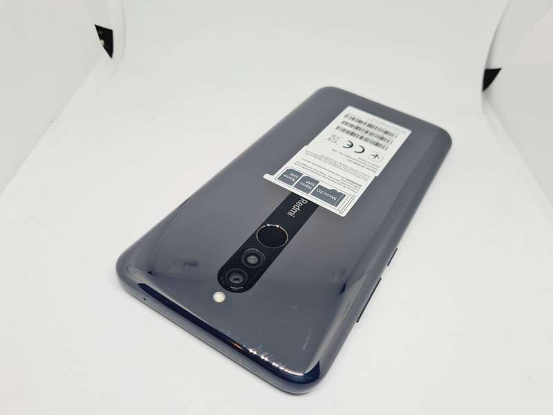 XIAOMI REDMI 8 - DUAL SIM - 64GB - PLEASE READ, SELLING FOR PARTS