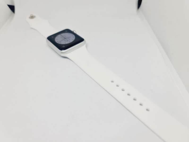APPLE WATCH 42MM - SILVER ALUMINIUM