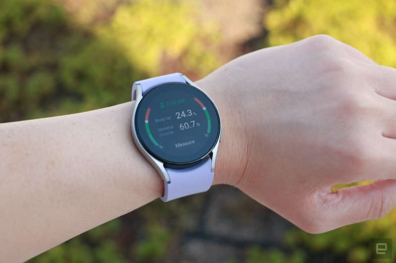 Samsung Galaxy Watch 5 - 44mm - SILVER