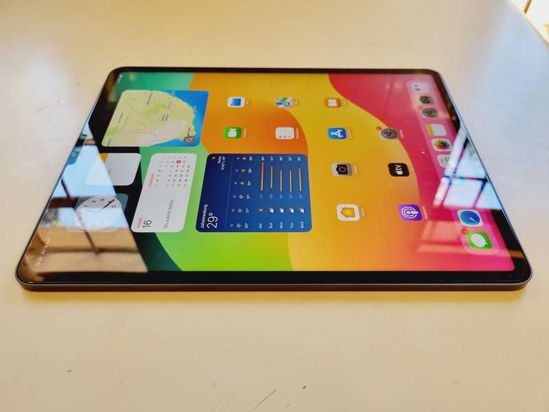 APPLE IPAD PRO 12.9 - 5TH GEN - 128GB - WIFI